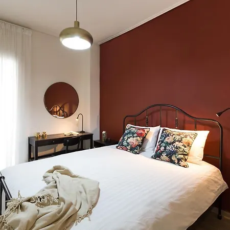 Effie'S Cozy Beach Front Apartment 雷斯蒙 Exterior photo