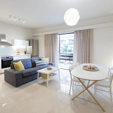 Effie'S Cozy Beach Front Apartment 雷斯蒙 Exterior photo